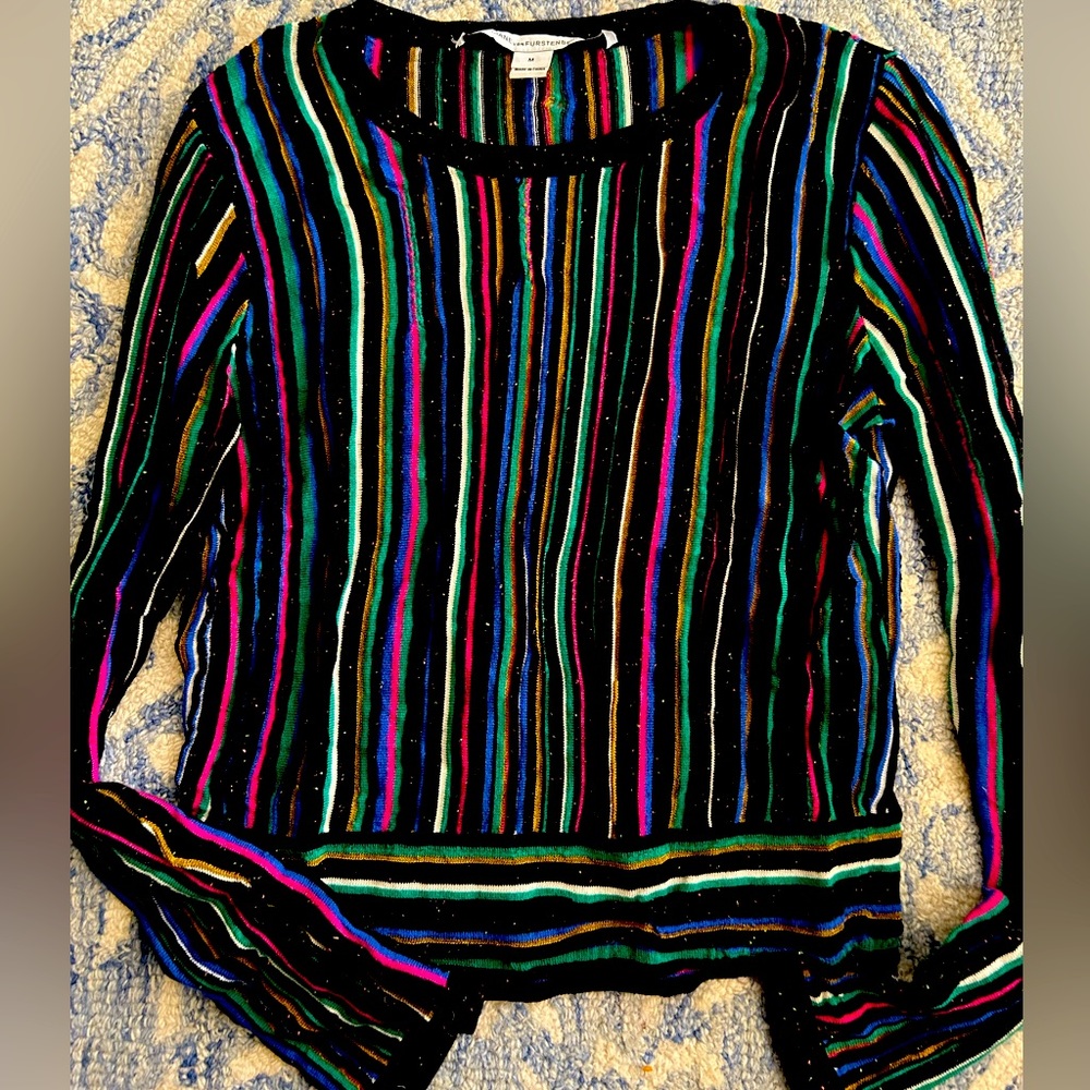 Beautiful Diane von furstenberg (DVF) sweater